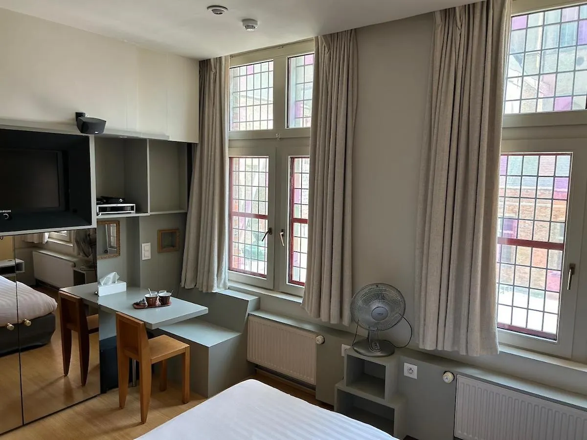 Hotel Salvators Bruges 3*,